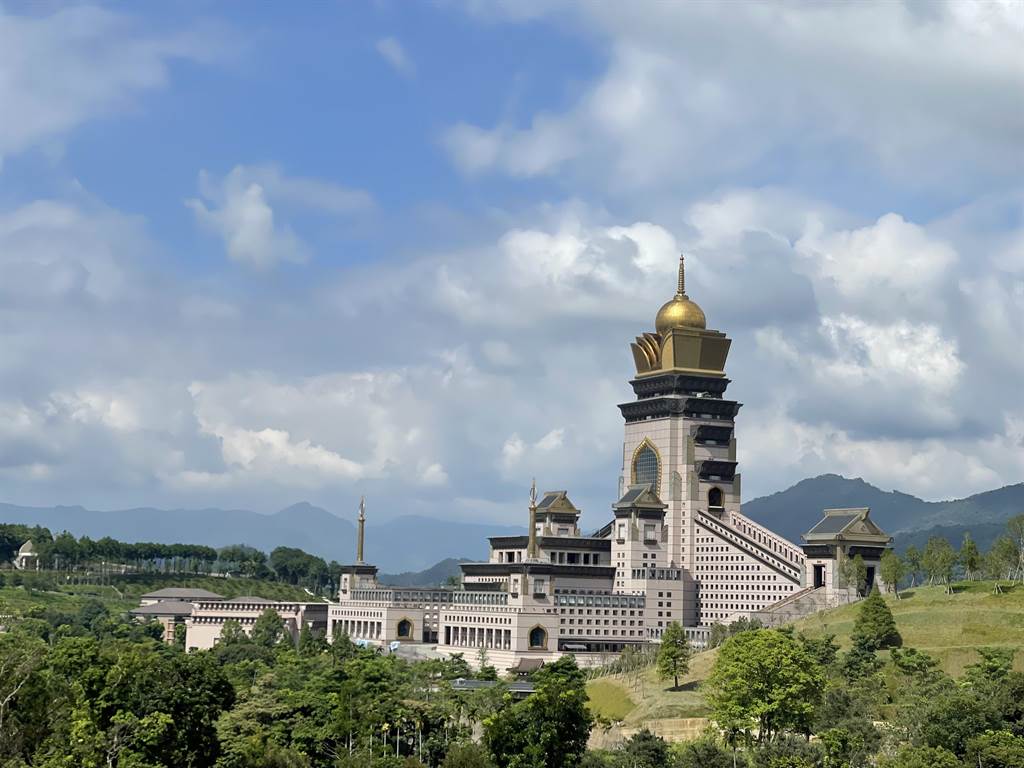 結束2年封園!中台禪寺19日要開放了 巡禮導覽解說仍暫緩 | 南投旅遊網