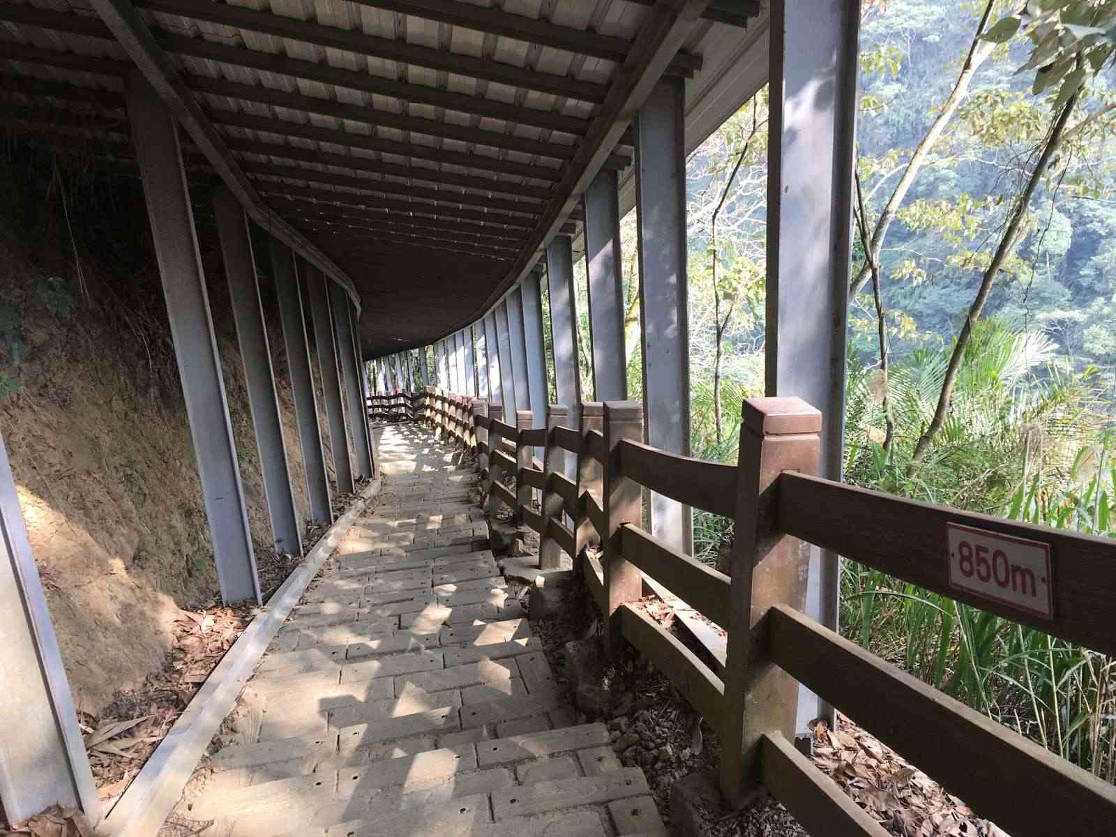 竹山天梯風景區(梯子吊橋)/ 攝影者: 陳慶鴻

(由第三方資訊提供)